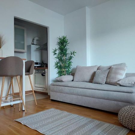 Balcony Apartment, 5 Min Walk To First District Vienna Esterno foto