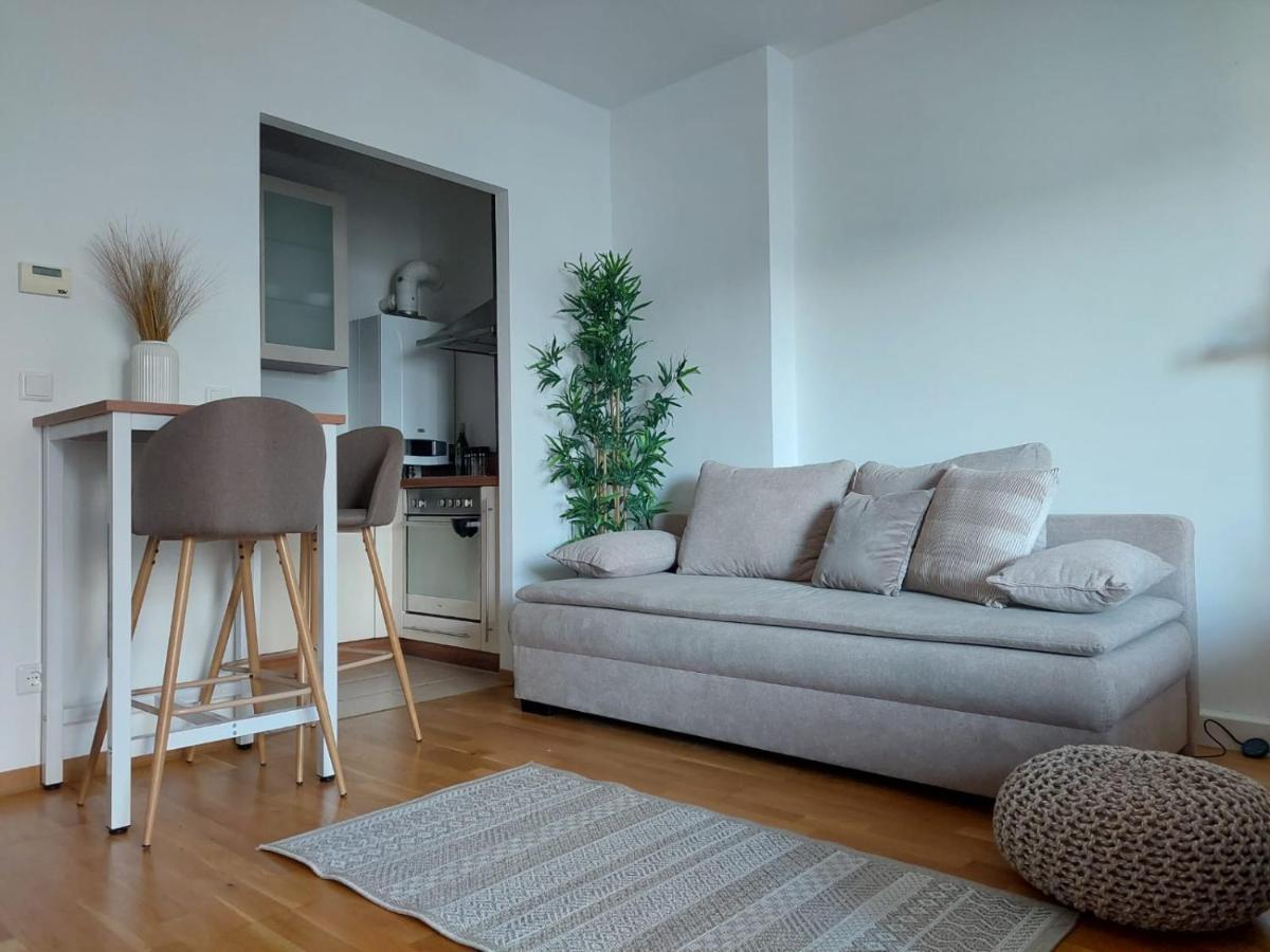 Balcony Apartment, 5 Min Walk To First District Vienna Esterno foto
