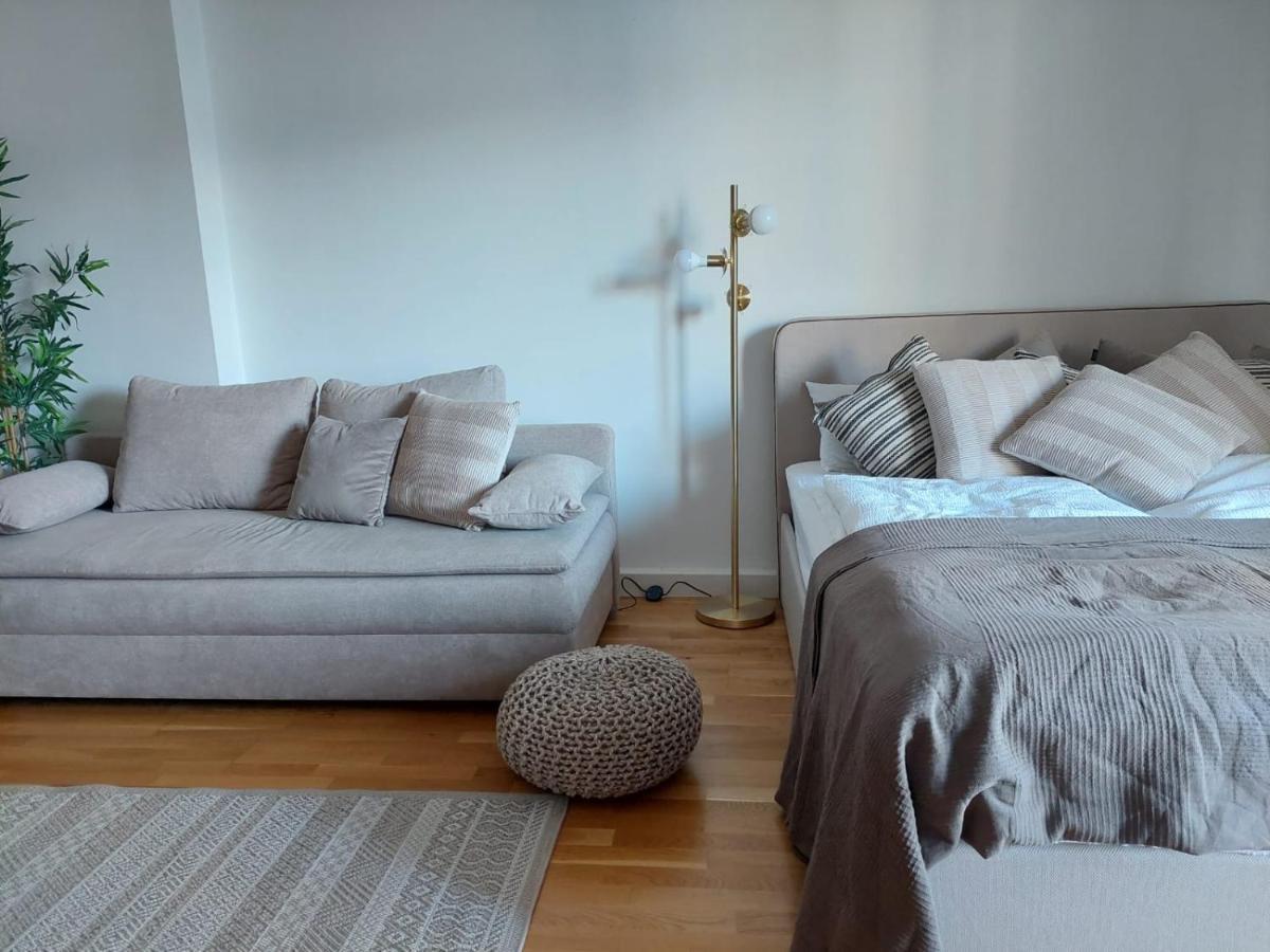 Balcony Apartment, 5 Min Walk To First District Vienna Esterno foto