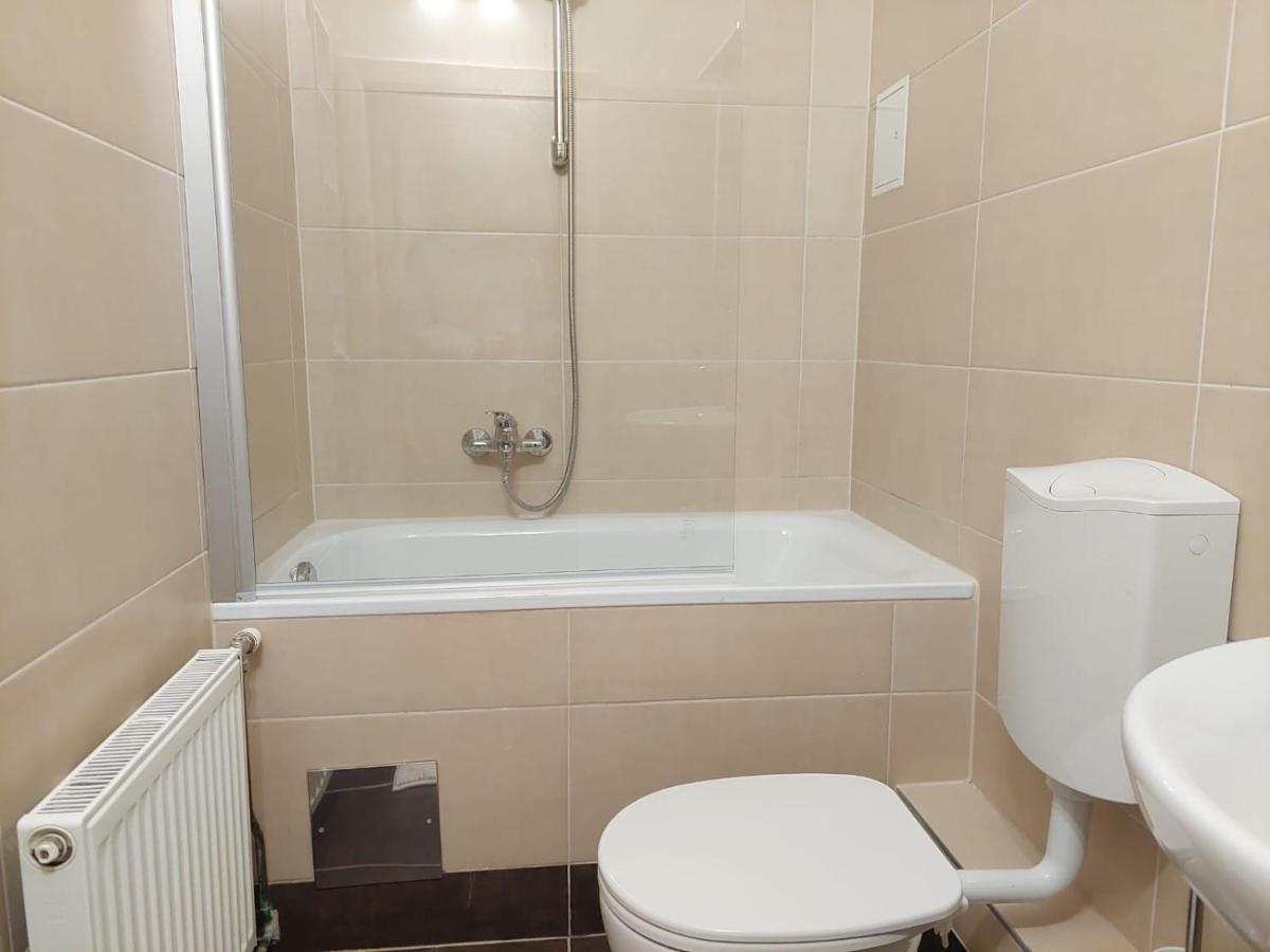 Balcony Apartment, 5 Min Walk To First District Vienna Esterno foto